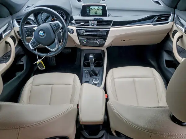 WBXHU7C56K5L10394 2019 BMW X1 - Image 8