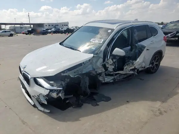 WBXHU7C57K3H45424 2019 BMW X1 - Image 1