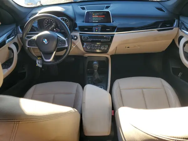 WBXHU7C57K3H46119 2019 BMW X1 - Image 8
