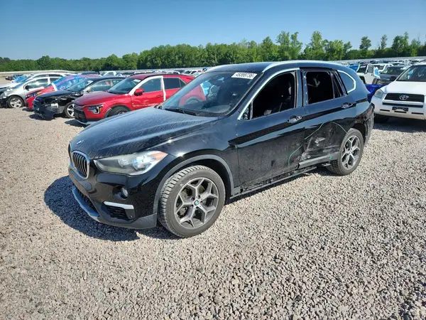 WBXHU7C57K3H46363 2019 BMW X1 - Image 1