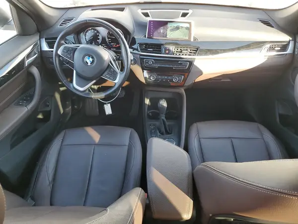 WBXHU7C57K5L11912 2019 BMW X1 - Image 8