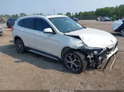 WBXHU7C58K5L11661 2019 BMW X1