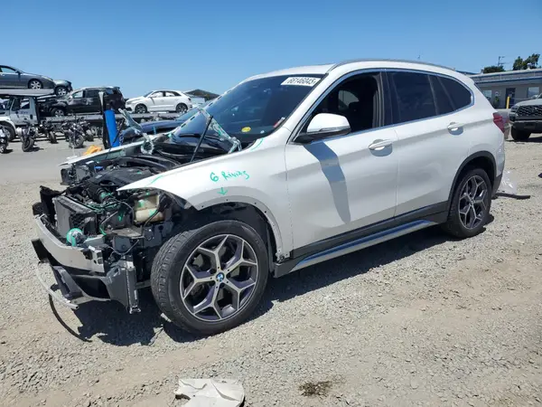 WBXHU7C58K5L11997 2019 BMW X1 - Image 1