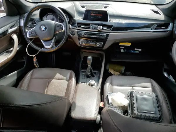WBXHU7C59K3H44811 2019 BMW X1 - Image 8