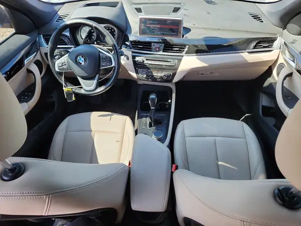 WBXHU7C5XK3H44638 2019 BMW X1 - Image 8