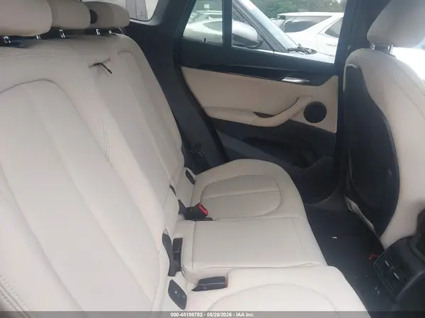 WBXHU7C5XK3H44929 2019 BMW X1 - Image 8