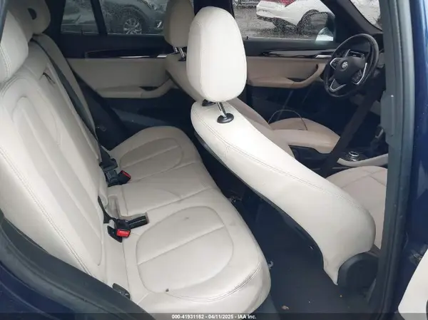 WBXHU7C5XK5L10933 2019 BMW X1 - Image 8