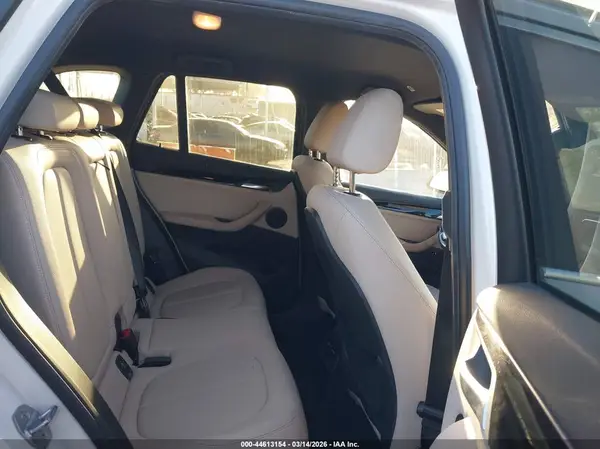 WBXHU7C5XK5L11208 2019 BMW X1 - Image 8