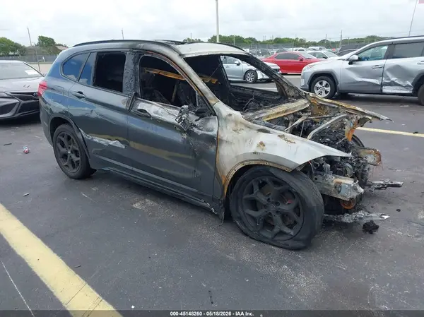 WBXHU7C5XK5L12259 2019 BMW X1 - Image 1