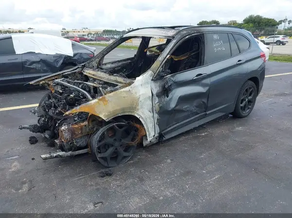 WBXHU7C5XK5L12259 2019 BMW X1 - Image 2