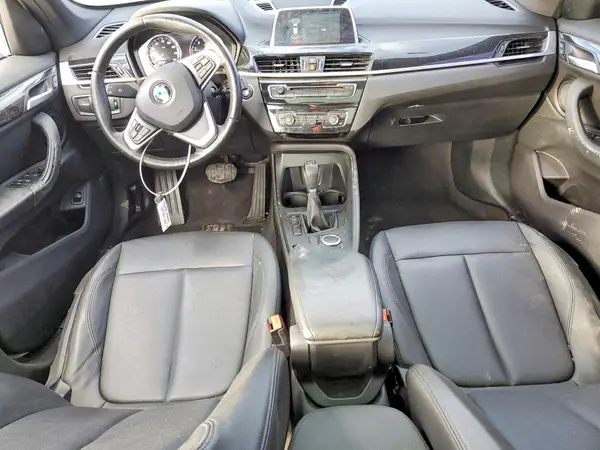 WBXHU7C5XK5N46076 2019 BMW X1 - Image 8