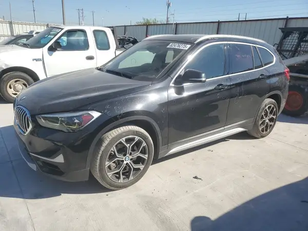 WBXJG7C00M5T11640 2021 BMW X1 - Image 1