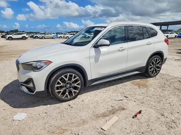 WBXJG7C00M5T23402 2021 BMW X1 - Image 1