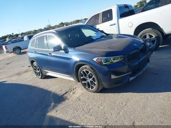 WBXJG7C00M5U35987 2021 BMW X1 - Image 1