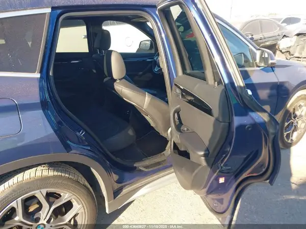 WBXJG7C00M5U35987 2021 BMW X1 - Image 8