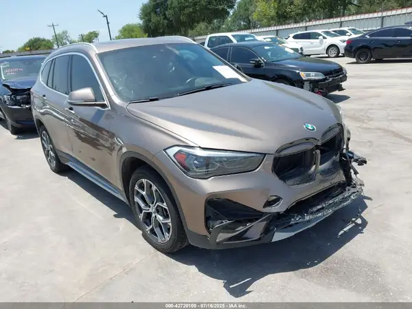 WBXJG7C01L5P62266 2020 BMW X1 - Image 1