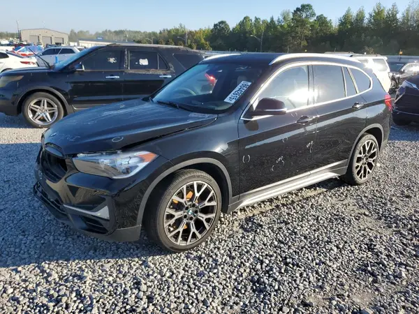 WBXJG7C01L5R53881 2020 BMW X1 - Image 1