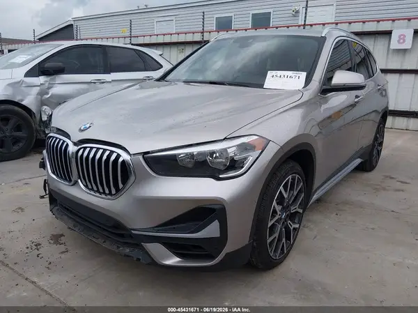 WBXJG7C01M5T07502 2021 BMW X1 - Image 2