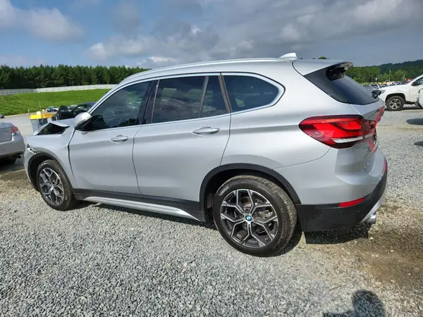 WBXJG7C01M5T14580 2021 BMW X1 - Image 2