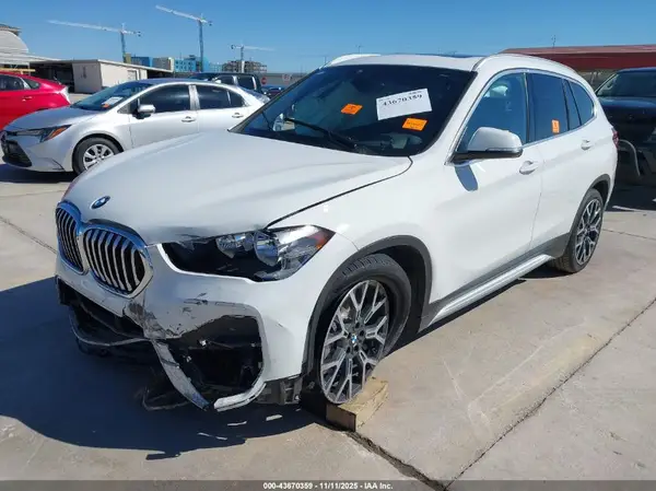 WBXJG7C01N5U65601 2022 BMW X1 - Image 2