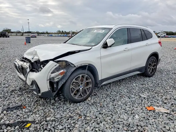 WBXJG7C01N5V20760 2022 BMW X1 - Image 1