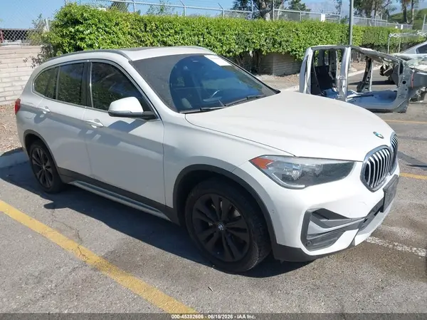 WBXJG7C02L5P85457 2020 BMW X1 - Image 1