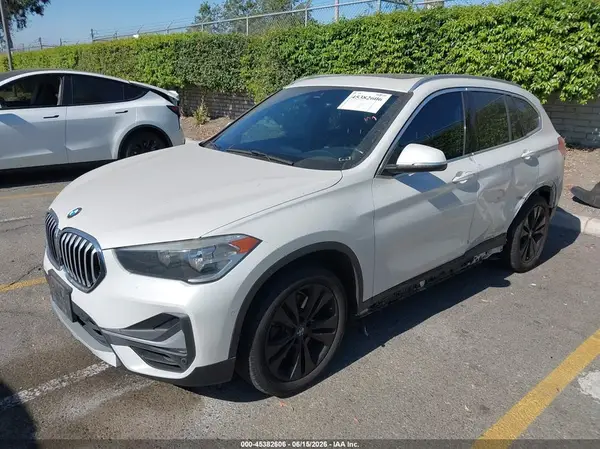 WBXJG7C02L5P85457 2020 BMW X1 - Image 2