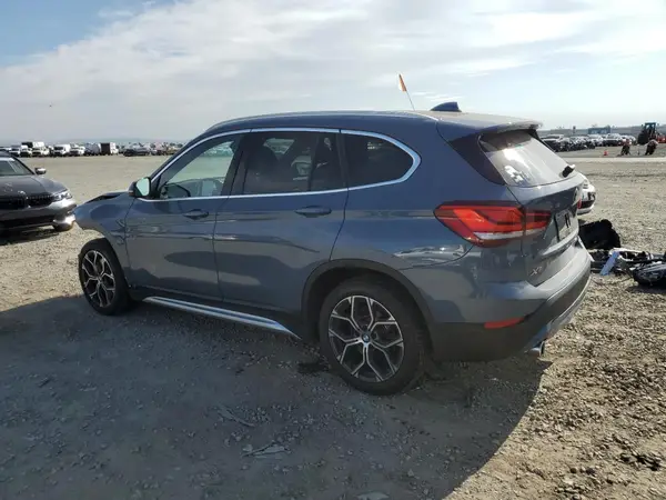 WBXJG7C02M5S34589 2021 BMW X1 - Image 2