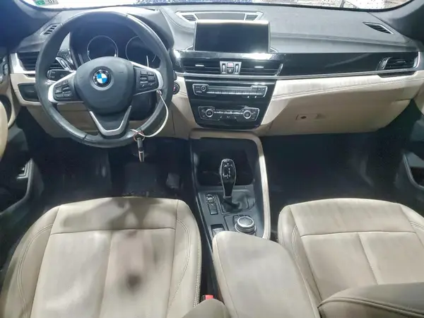 WBXJG7C02M5S68998 2021 BMW X1 - Image 8