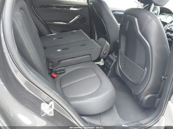 WBXJG7C03M5S06137 2021 BMW X1 - Image 8