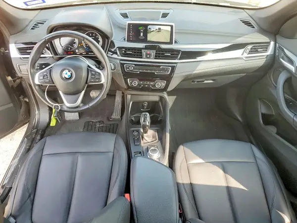 WBXJG7C03M5S27327 2021 BMW X1 - Image 8