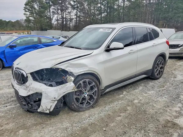 WBXJG7C03M5S92355 2021 BMW X1 - Image 1