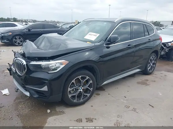 WBXJG7C03M5U00098 2021 BMW X1 - Image 2