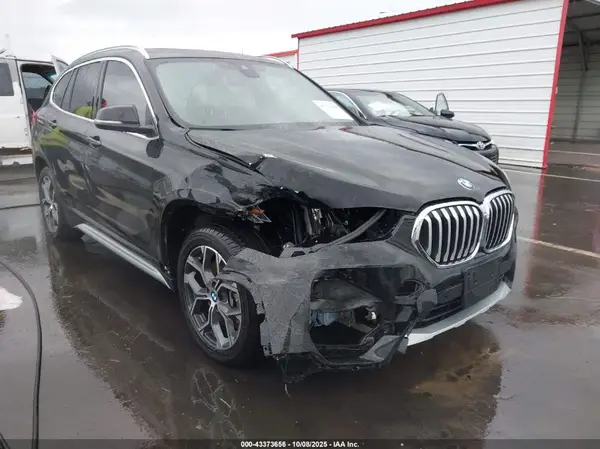 WBXJG7C04L5P25163 2020 BMW X1 - Image 1