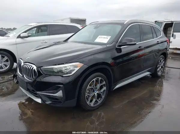 WBXJG7C04L5P25163 2020 BMW X1 - Image 2