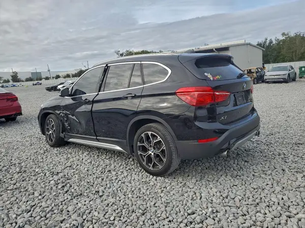 WBXJG7C04L5P30752 2020 BMW X1 - Image 2
