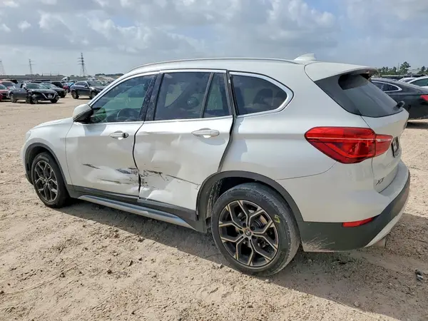 WBXJG7C04L5R63739 2020 BMW X1 - Image 2