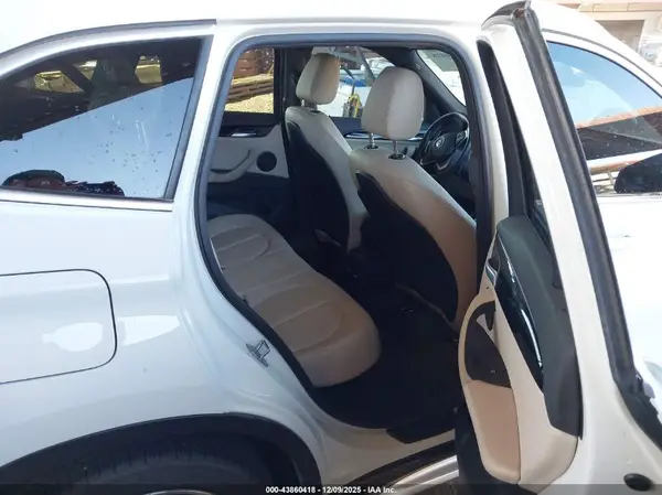 WBXJG7C04M5S14702 2021 BMW X1 - Image 8