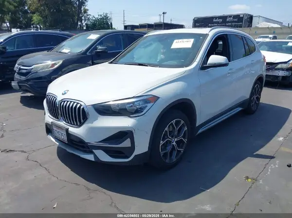 WBXJG7C04M5S34691 2021 BMW X1 - Image 2
