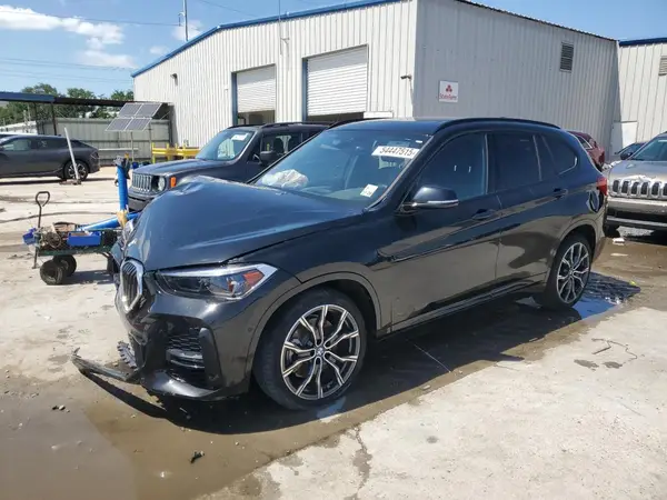 WBXJG7C04M5U03124 2021 BMW X1 - Image 1