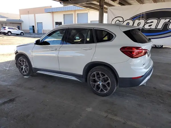 WBXJG7C05L5P79393 2020 BMW X1 - Image 2