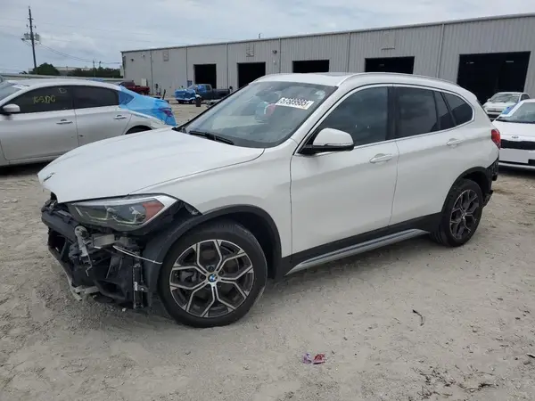 WBXJG7C05M5T09284 2021 BMW X1 - Image 1