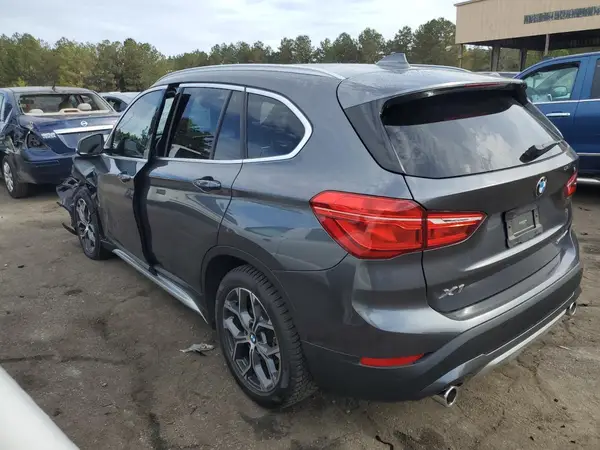 WBXJG7C05M5T82056 2021 BMW X1 - Image 2