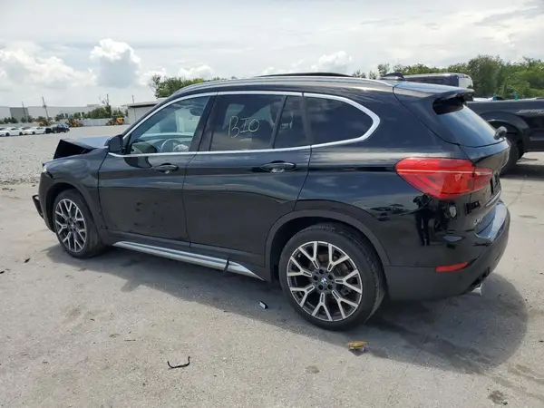 WBXJG7C05M5U10504 2021 BMW X1 - Image 2