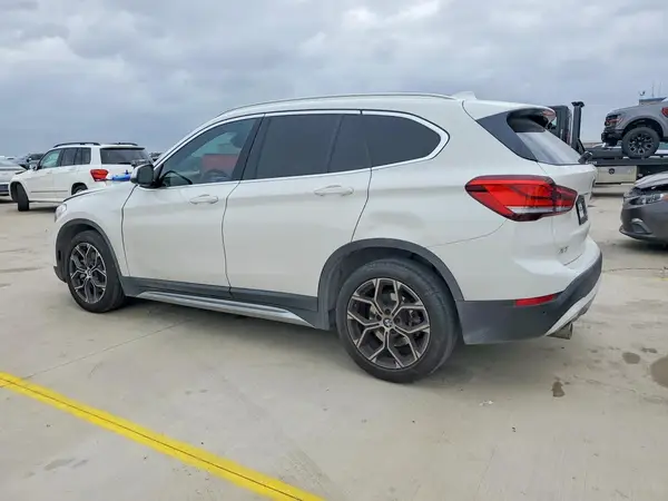 WBXJG7C05N5U52673 2022 BMW X1 - Image 2