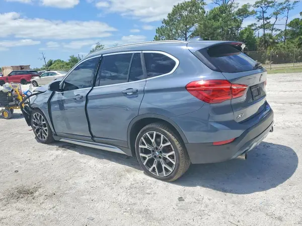 WBXJG7C06L5R36638 2020 BMW X1 - Image 2