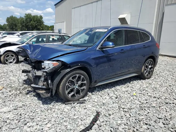 WBXJG7C06M5S00879 2021 BMW X1 - Image 1