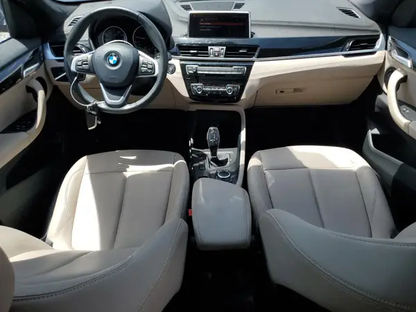 WBXJG7C06M5S00879 2021 BMW X1 - Image 8