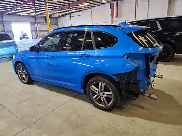 WBXJG7C06M5S33428 2021 BMW X1 - Image 2