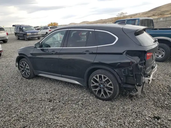 WBXJG7C06M5S74853 2021 BMW X1 - Image 2